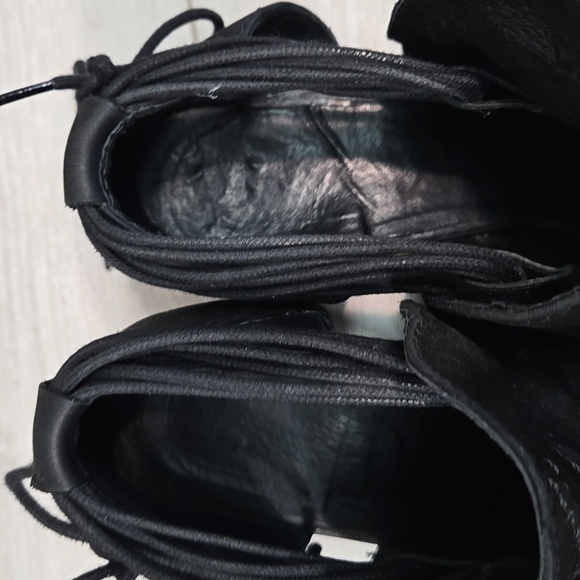 Free People Women Cut Out Side Black Suede Ankle Boots Shoes Sz 37/6.5-7 - Picture 5 of 14